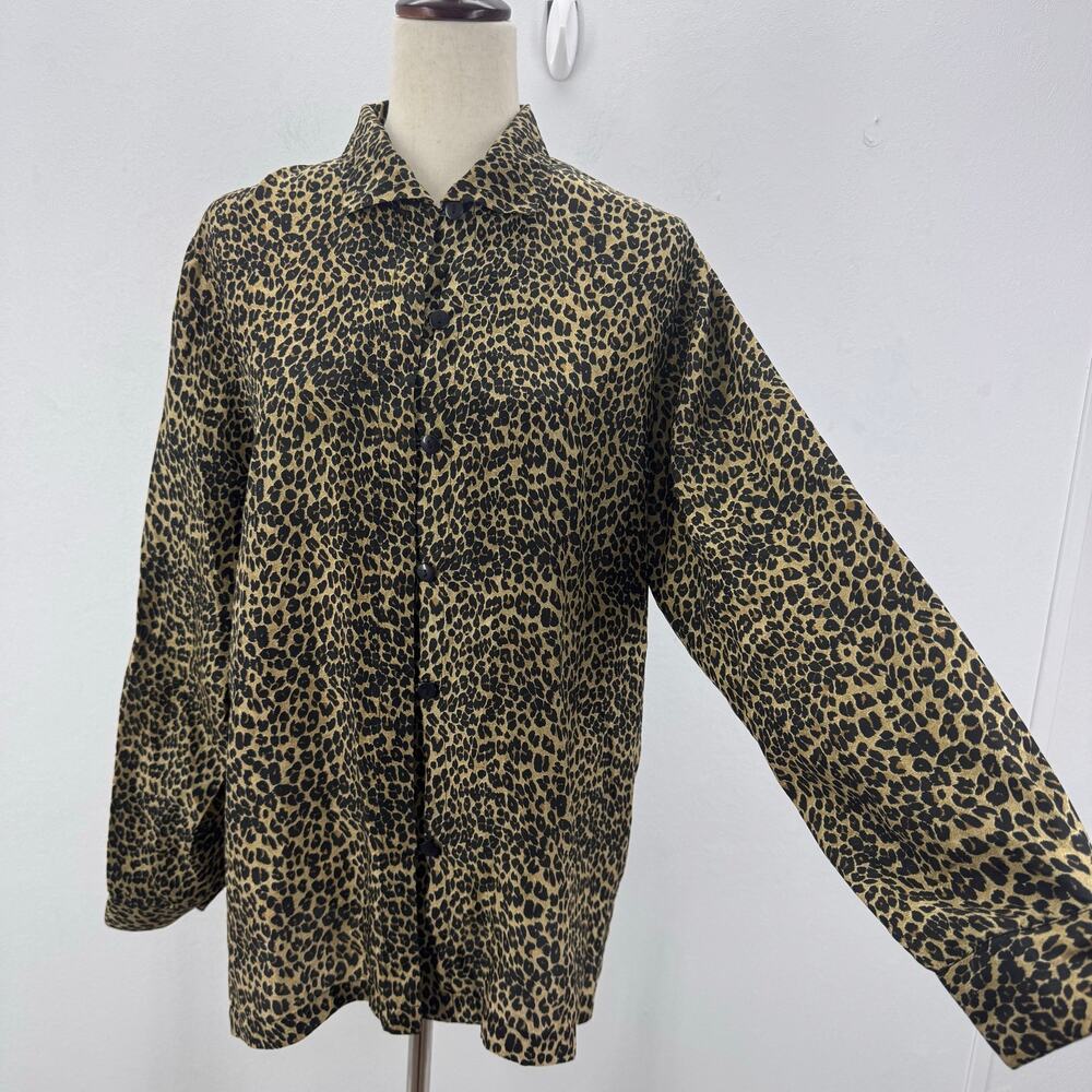 VTG 80's STUNT Leopard Print Silk Button Down Long Sleeve Top sz M Mobwife Retro